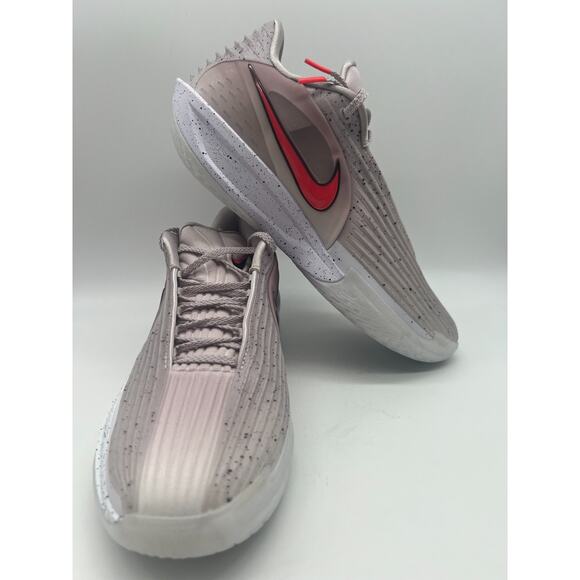 Athletic_Shoes